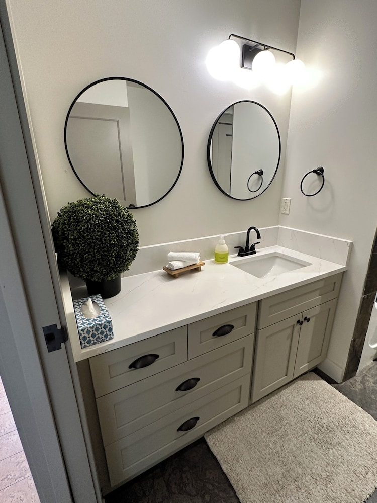 Solara Corner Suite-Pool & Hot Tub & Spa