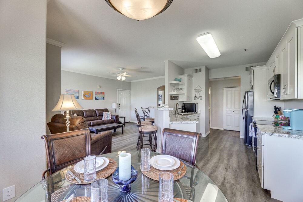 First-floor Condo w/ Pool Access in Mesa!