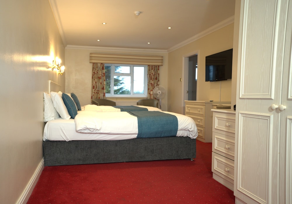 Rotherham Vacations - Consort Hotel - Property Image 2