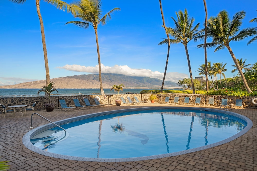 Menehune Shores 421 2 Bedroom Condo