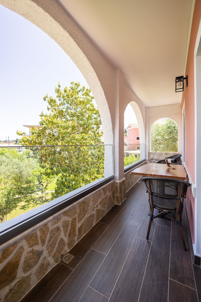 Mathraki Resort