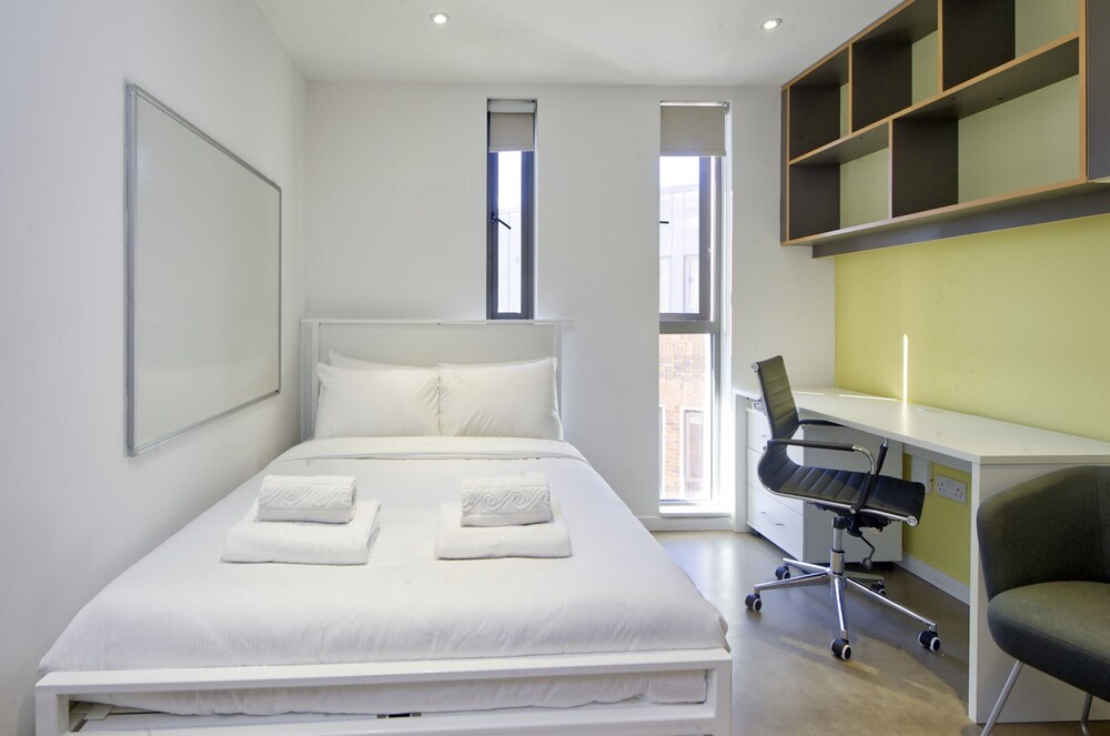 Stylish Student Studio Minutes From Central London