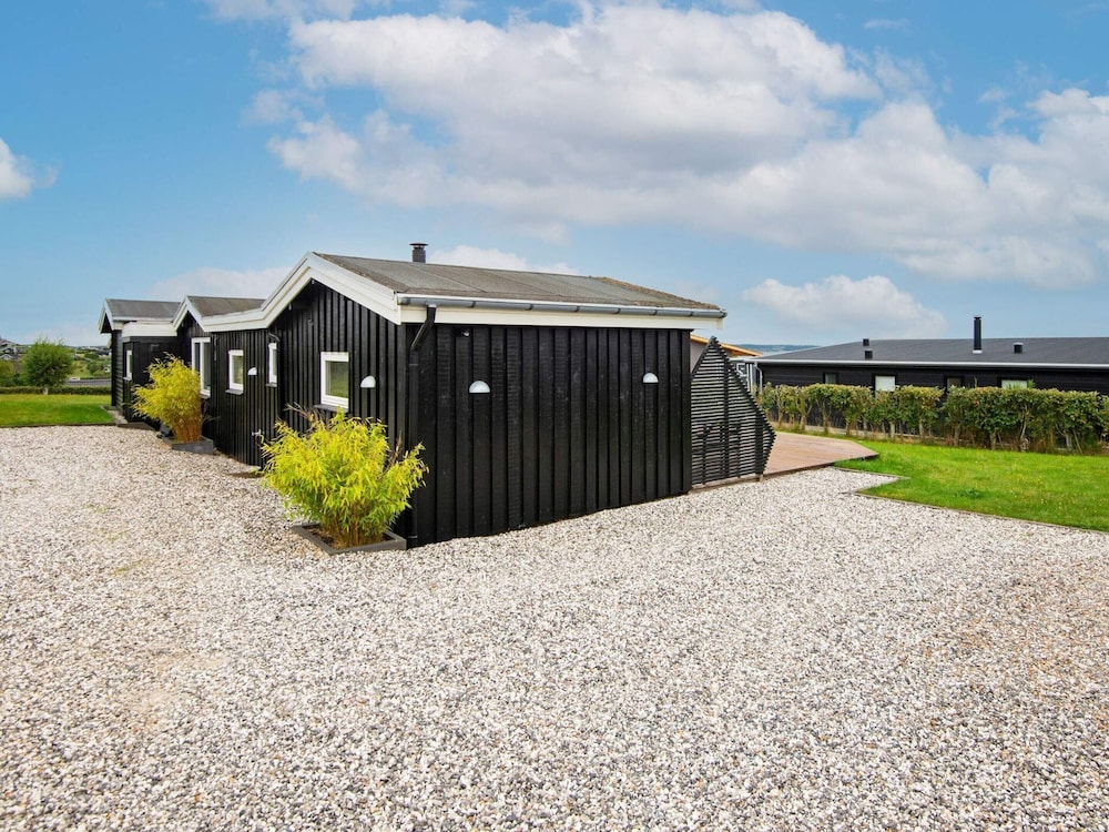 6 Person Holiday Home in Ebeltoft