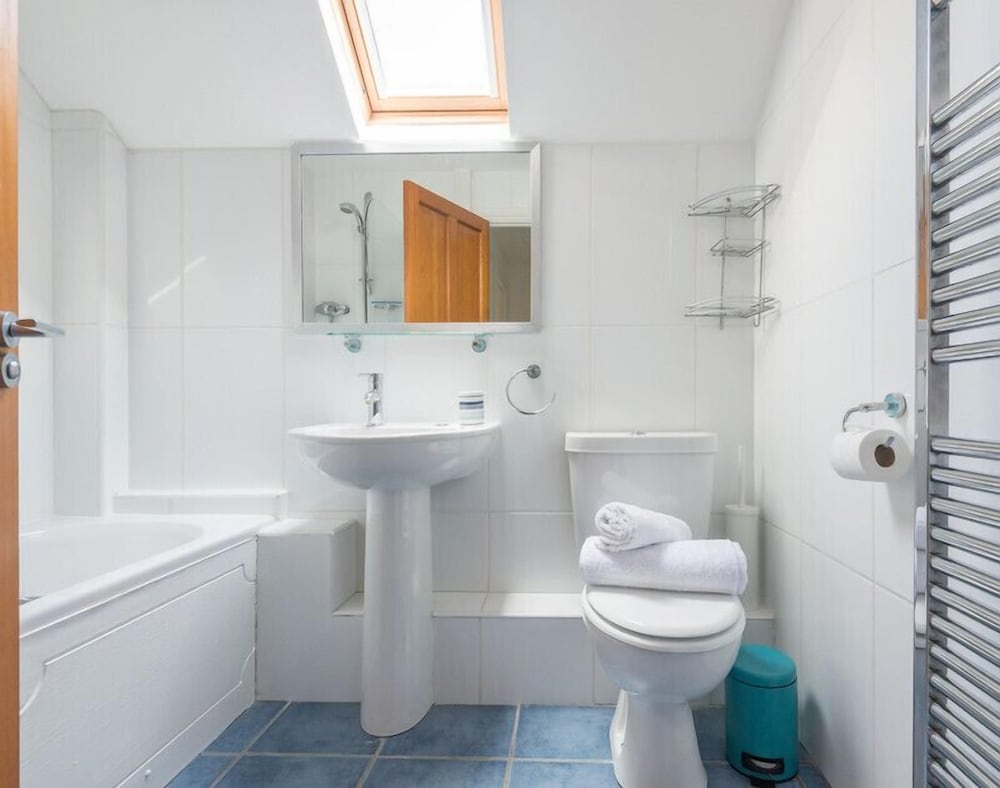 Lundy Cottage