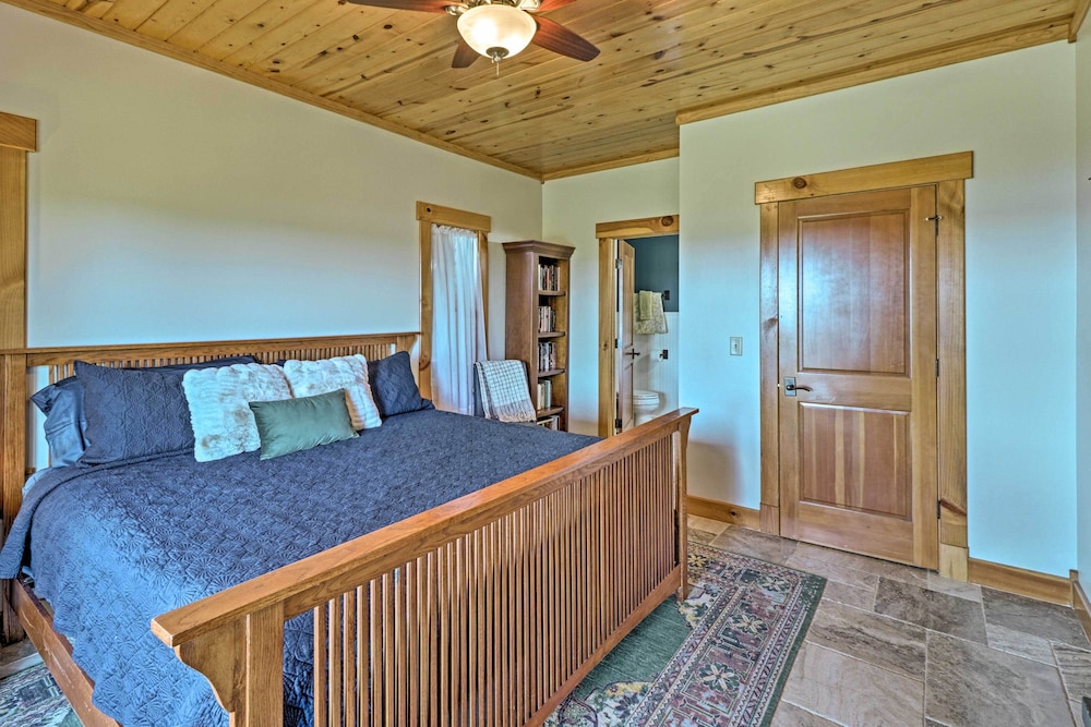 Luxury Family Retreat - Greers Ferry Lake! view 4