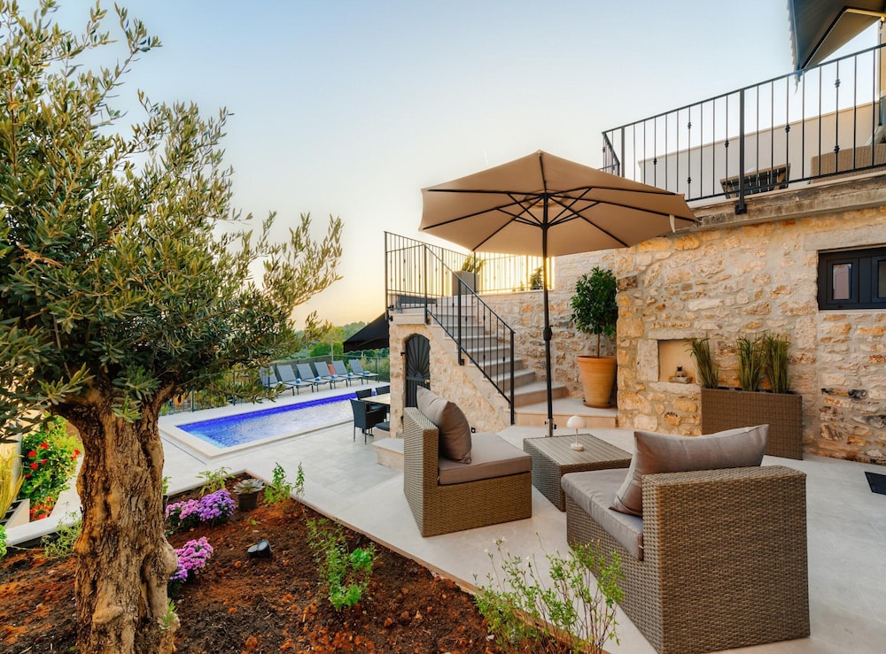 Beautiful Apartment With View
