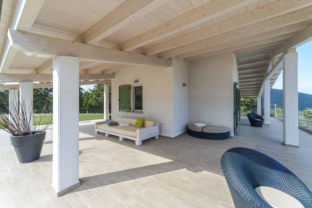 Villa Montefalcone 8 by Marche Holiday Villas