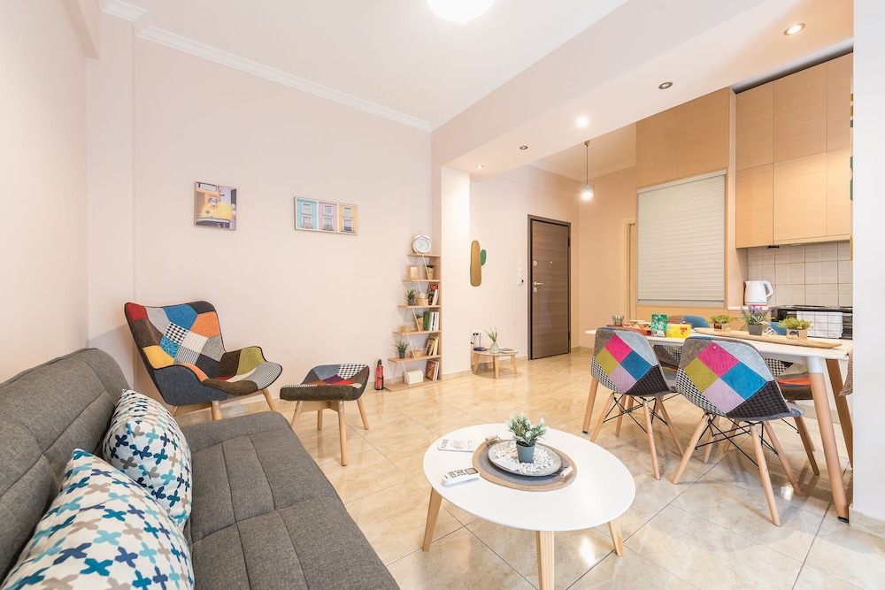 Stylish Acropolis Apartment  by Cloudkeys photo 5