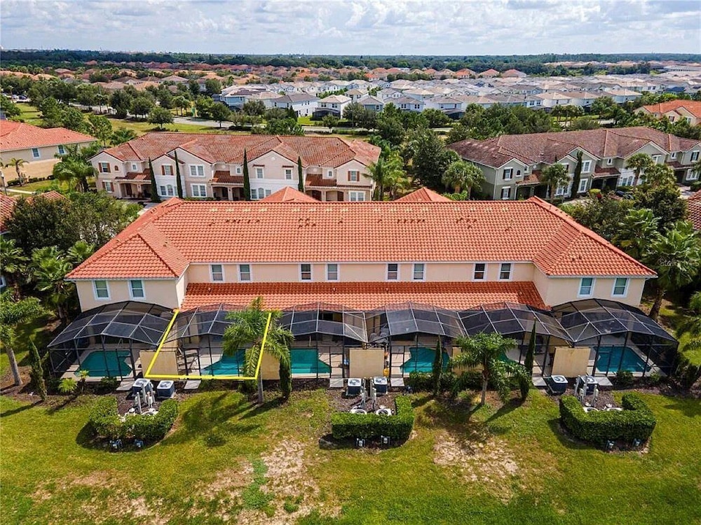 Solterra Swanky
