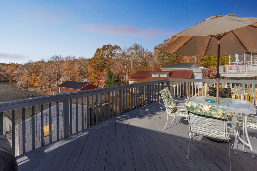 Lakefront Retreat In Badin Shores Resort 2 Bedroom Home