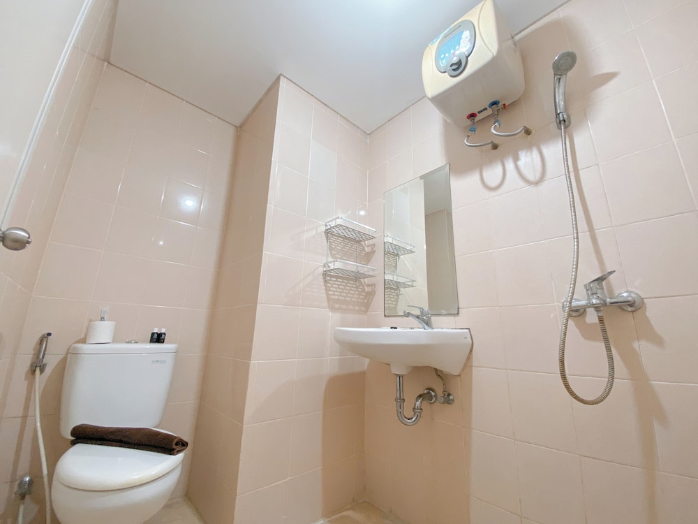 The Modern Studio Apartment At Parahyangan Residence