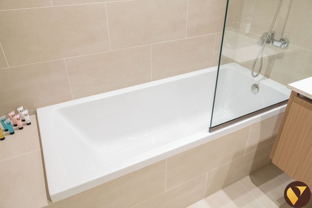 Vogue Rosewater Creek Beach Stylish 2BR