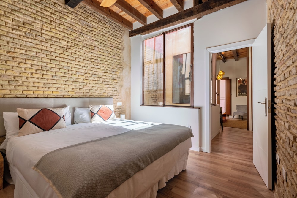 One&Lux Casa Barrabas