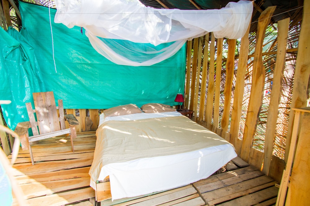 Miguel Surf  Camp