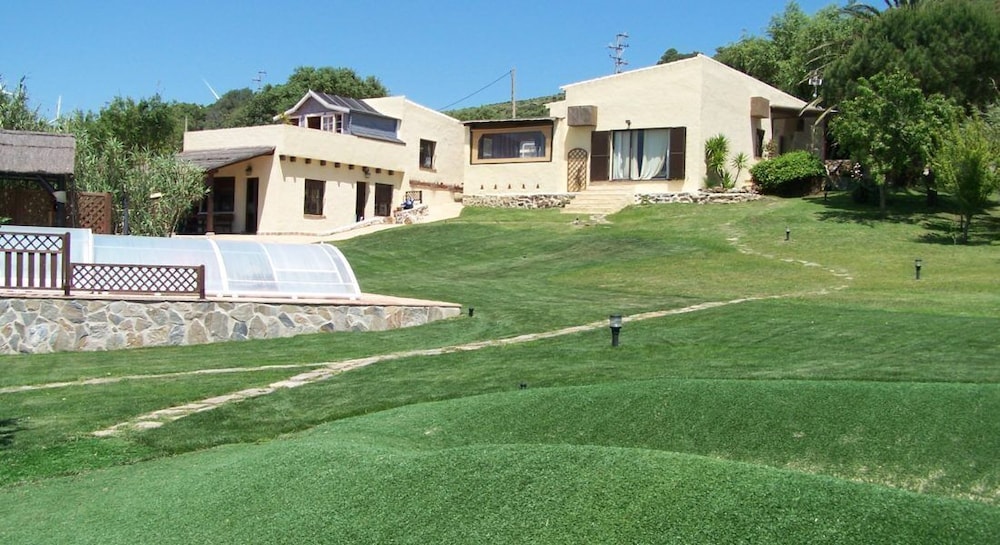 Hotel Villas La Ahumada - Image 1