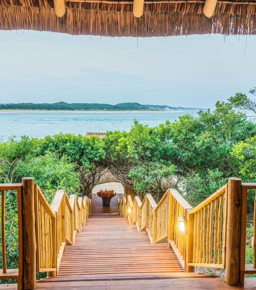 Machangulo Beach Lodge