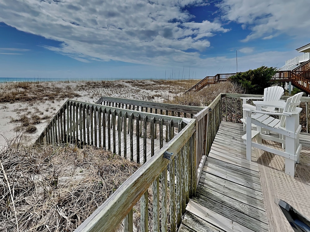 Costic by Topsail Realty