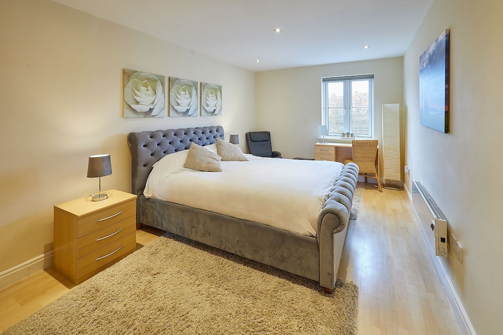 Host Stay Seal View