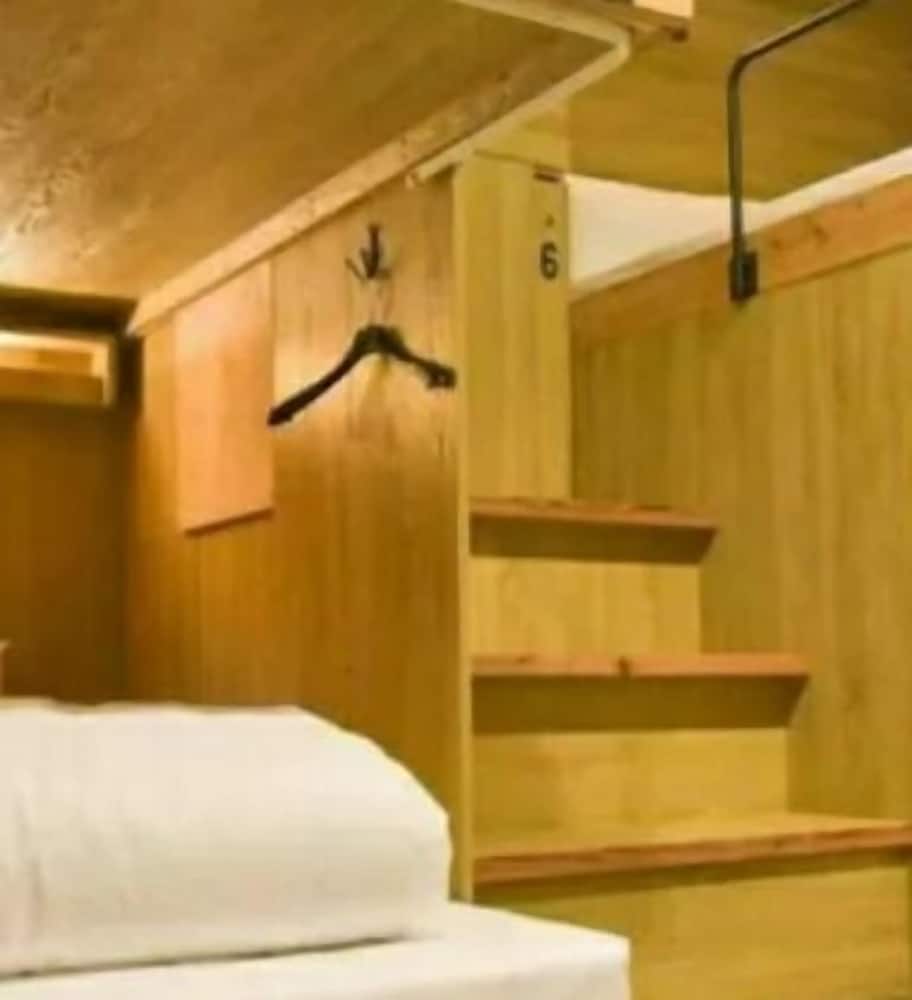 PH Hostel