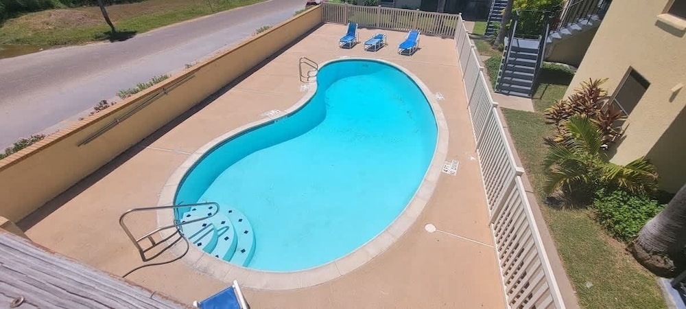 2 Levels Pool Near Beach 2 Patios 2 Bedroom Apts