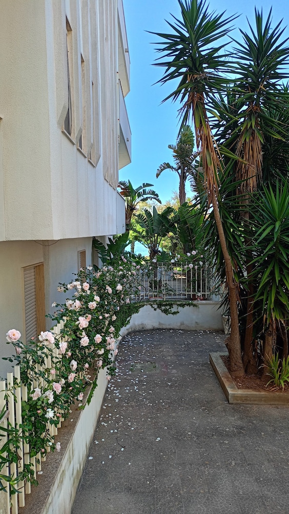 Bòmera Rooms
