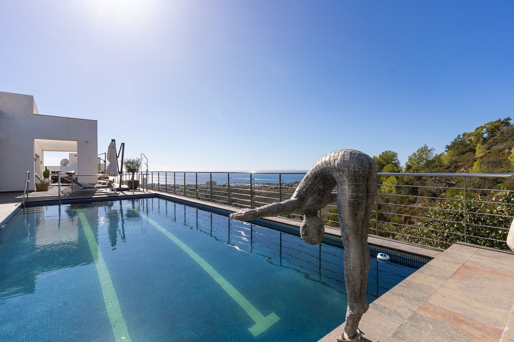 Lavish Villa With Private Pool