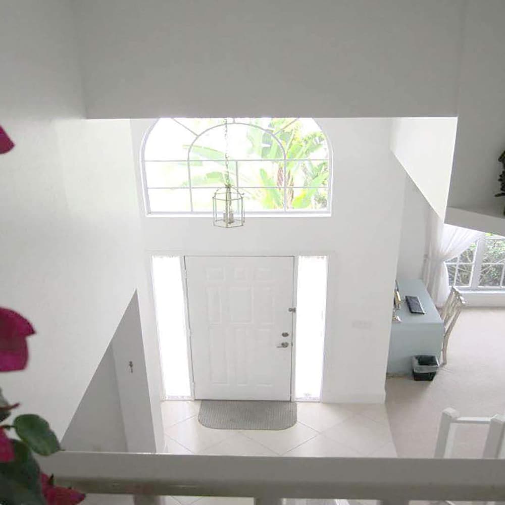 Altaira - top Location Lake View Pool Spa 4 Bed