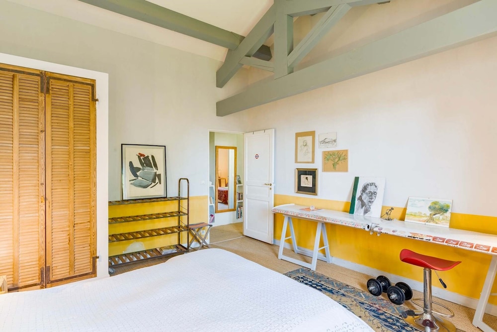 New Bastide Couronne d Aix Luxury in Aix-en-provence A Sophisticated Retreat for Families and Friends