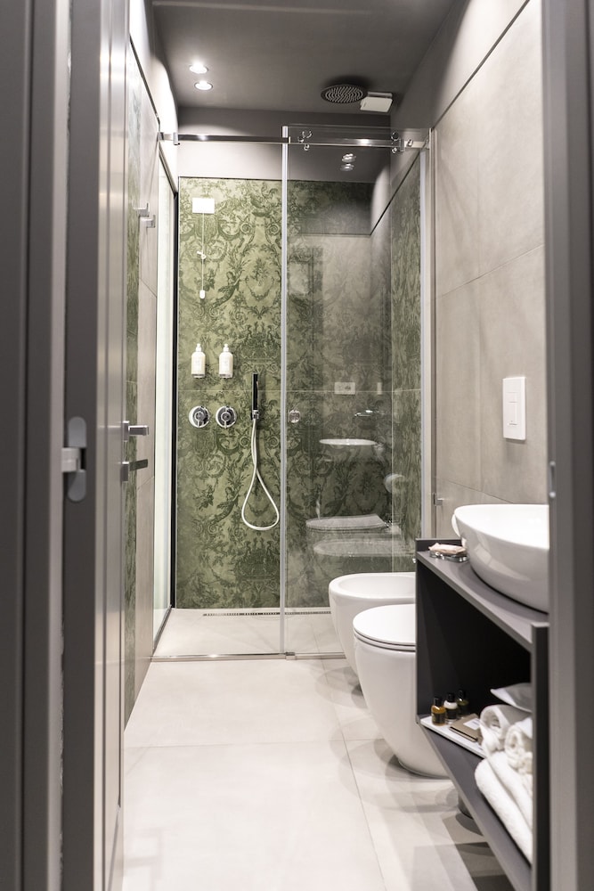 Three Rooms Toledo Luxury