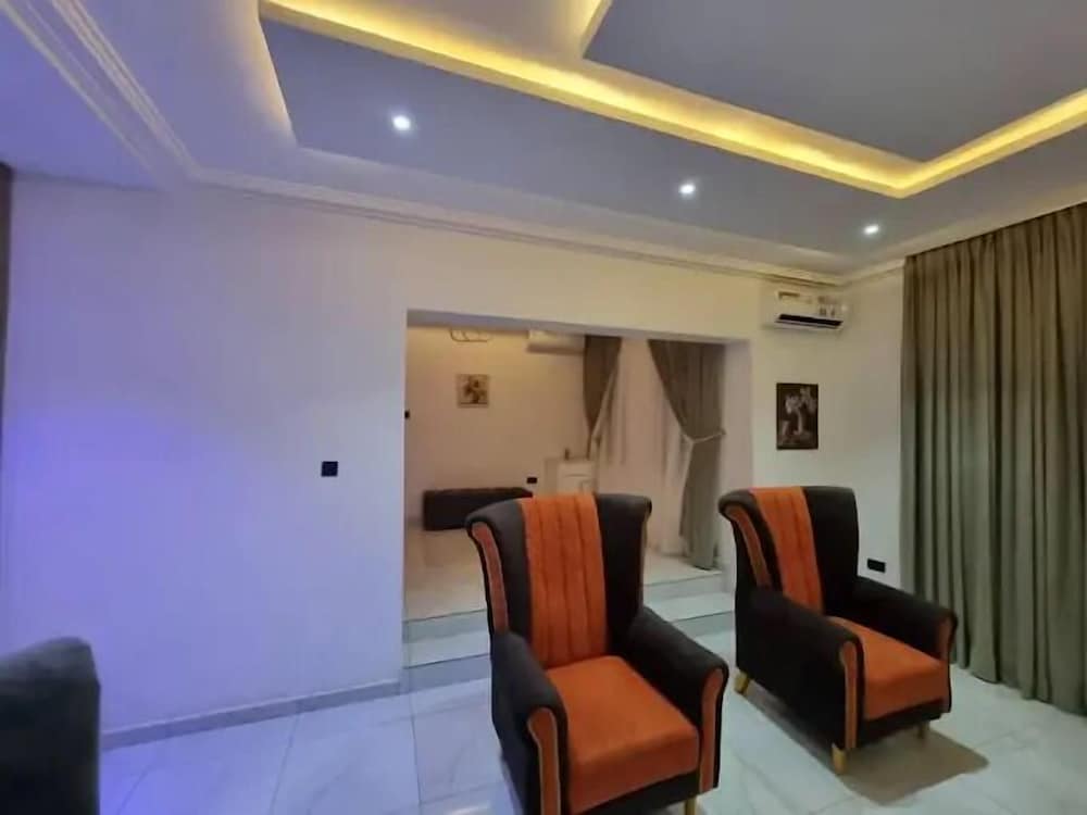 Sterling Shortlet Apartment and Suites