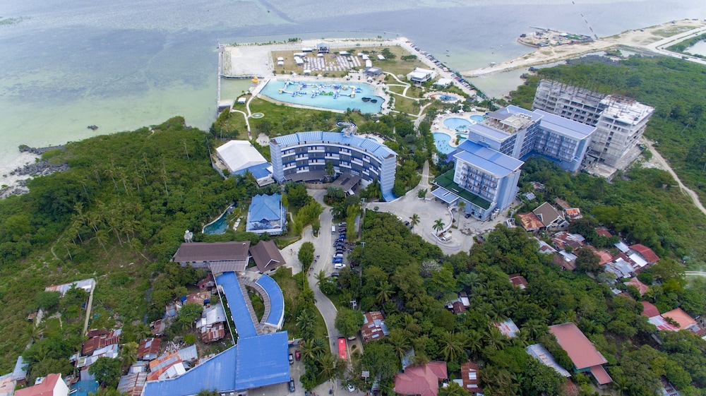 Solea Seaview Resort