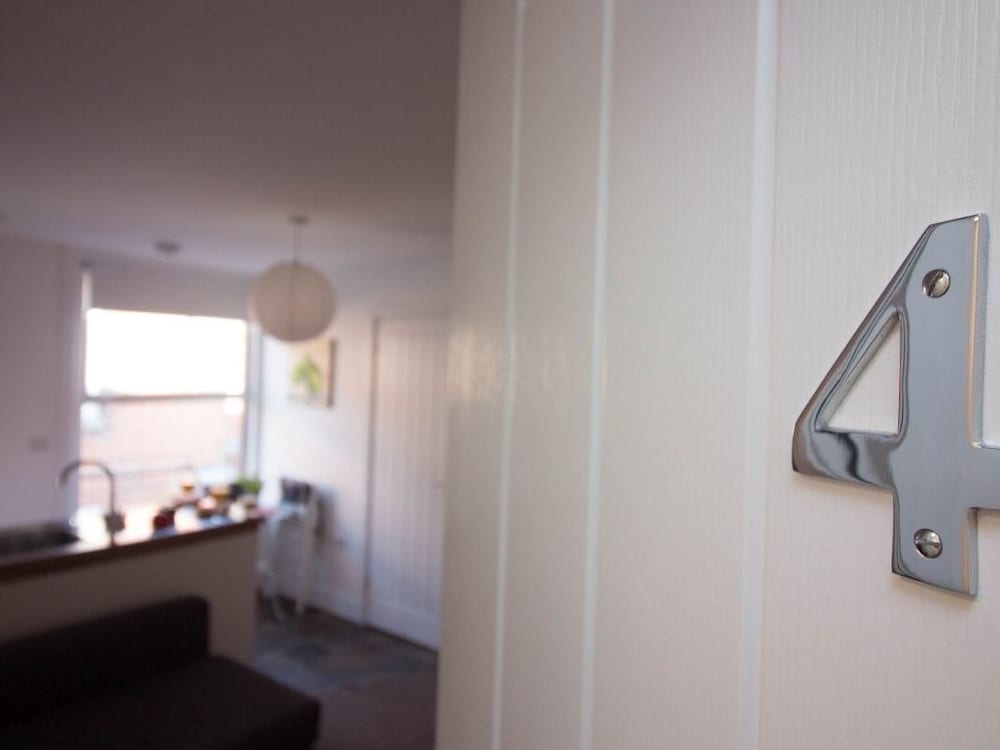 Beddoe Apartments