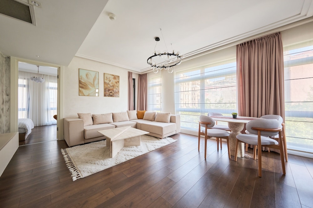 Taksim 360 Lagirio Residence