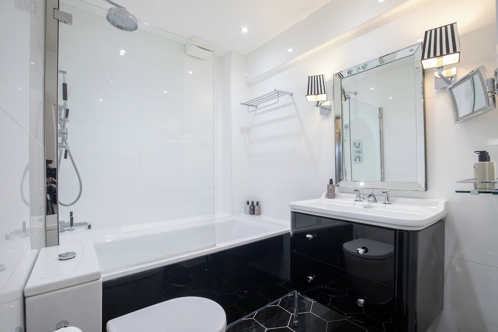 Strozzi Palace Suites by Mansley