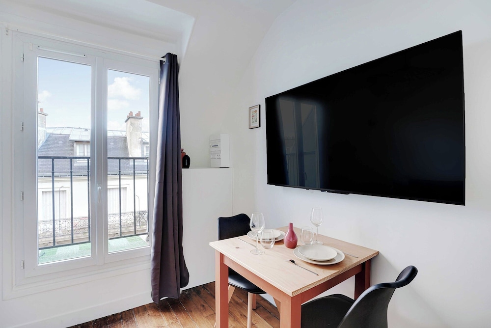 Studio Cosy - 2P - 16eme - Victor Hugo
