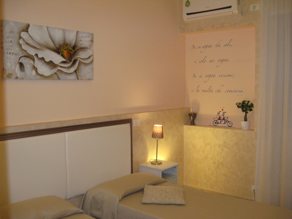 B&B RomAntica Home photo 3