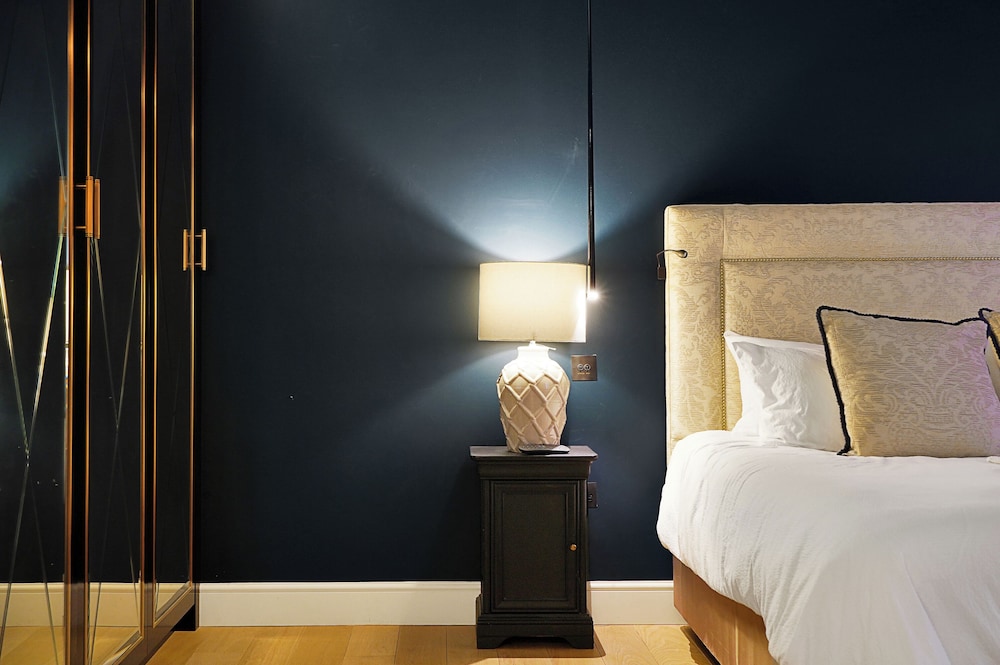 Ennismore Garden Flat