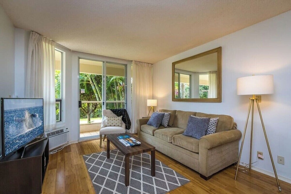 Signature Residences at Maui Banyan