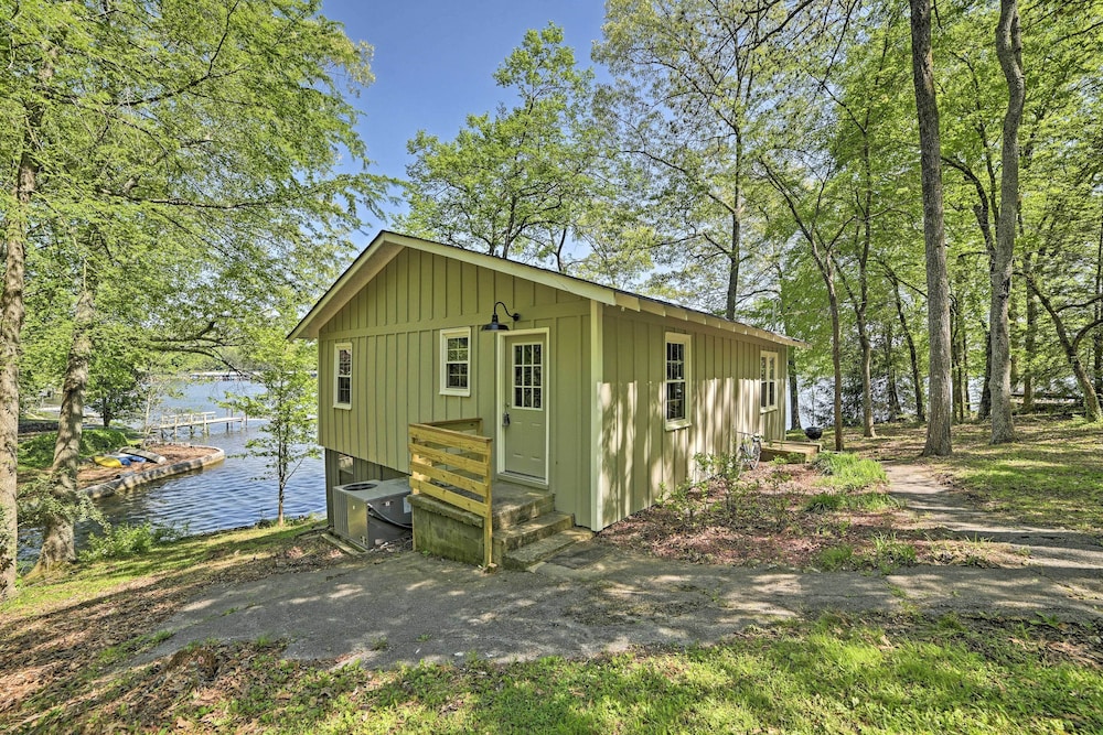 Harrison Lakefront Cottage w/ Private Dock! view 4