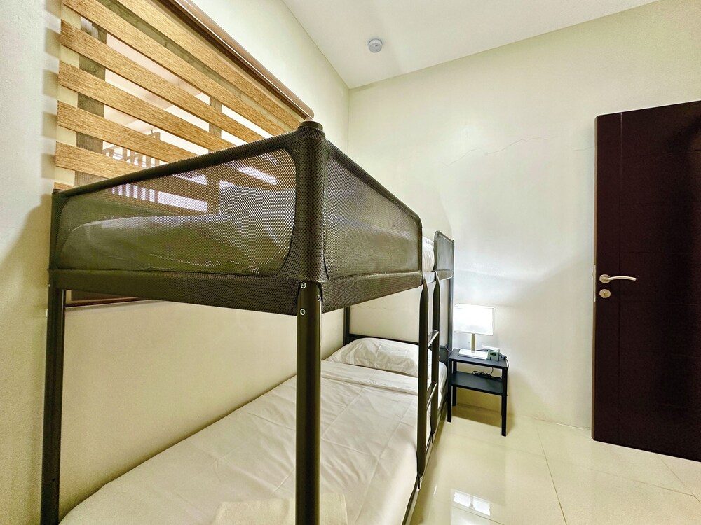 Manzil Anilao B&B 2 bdr apt U4