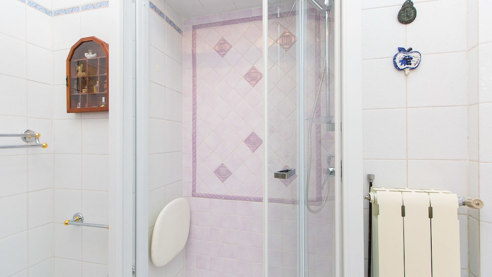 Rental In Rome Colosseum Apartment