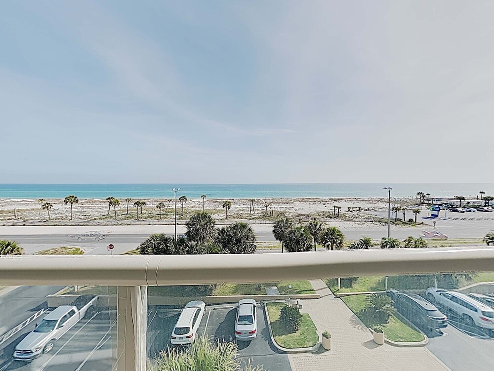Sabine Yacht & Racquet by Southern Vacation Rentals, photo 43