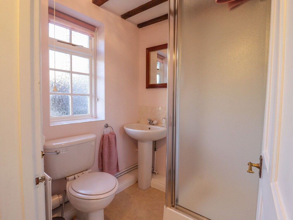 Aylesbury Vacations - Orchard Cottage - Property Image 1