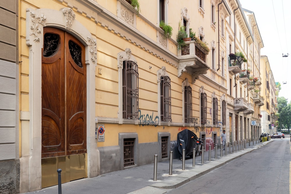 Milan Retreats Navigli