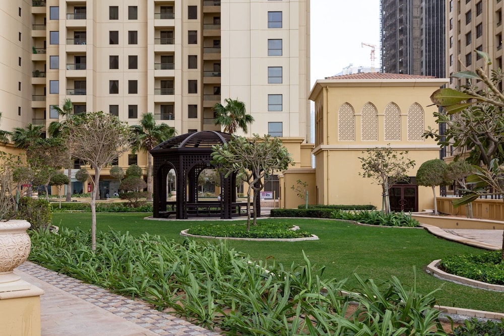 Simple Yet Elegant Studio Apartment in JBR