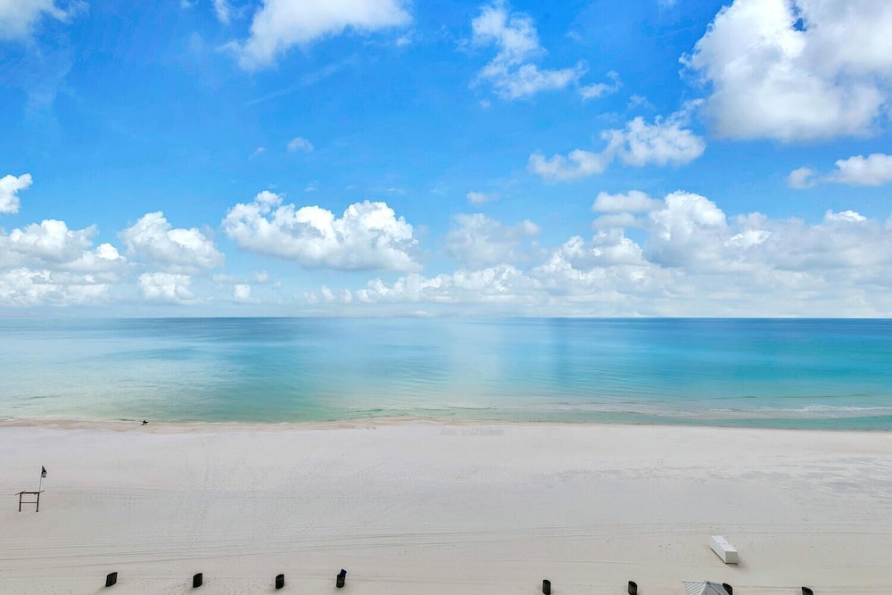 Majestic Beach Towers 2-801