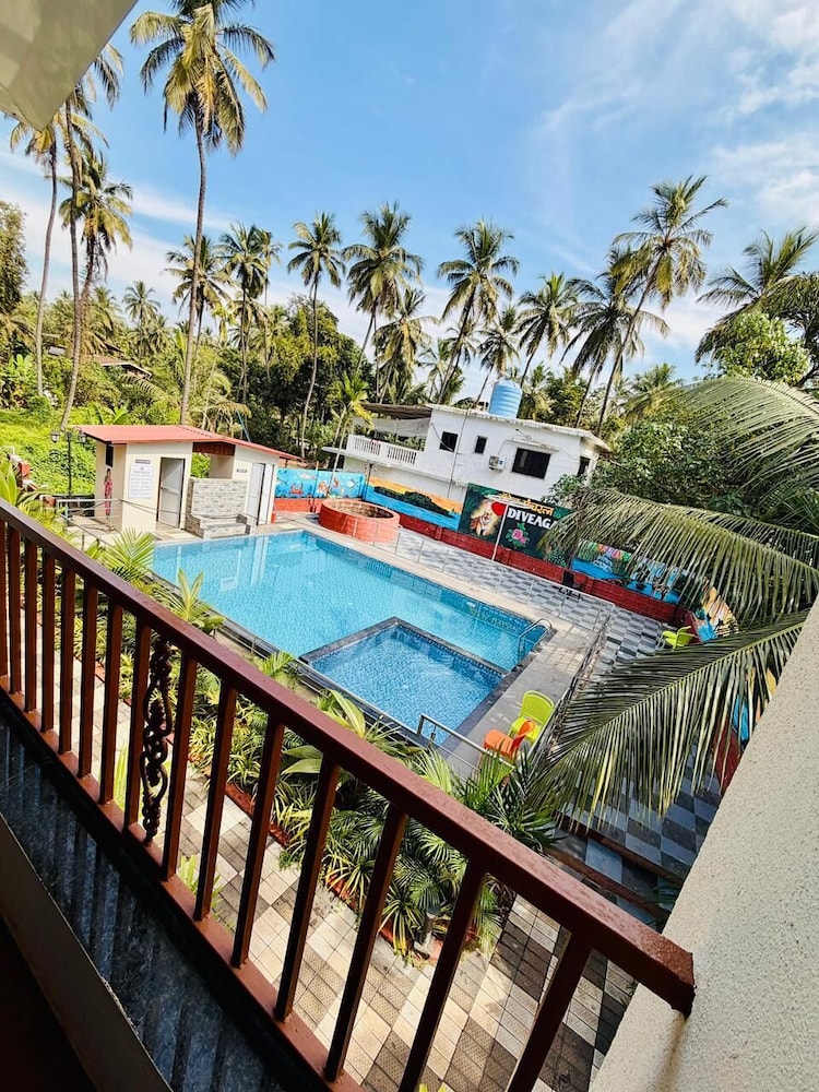 Panchratna Executive Resort
