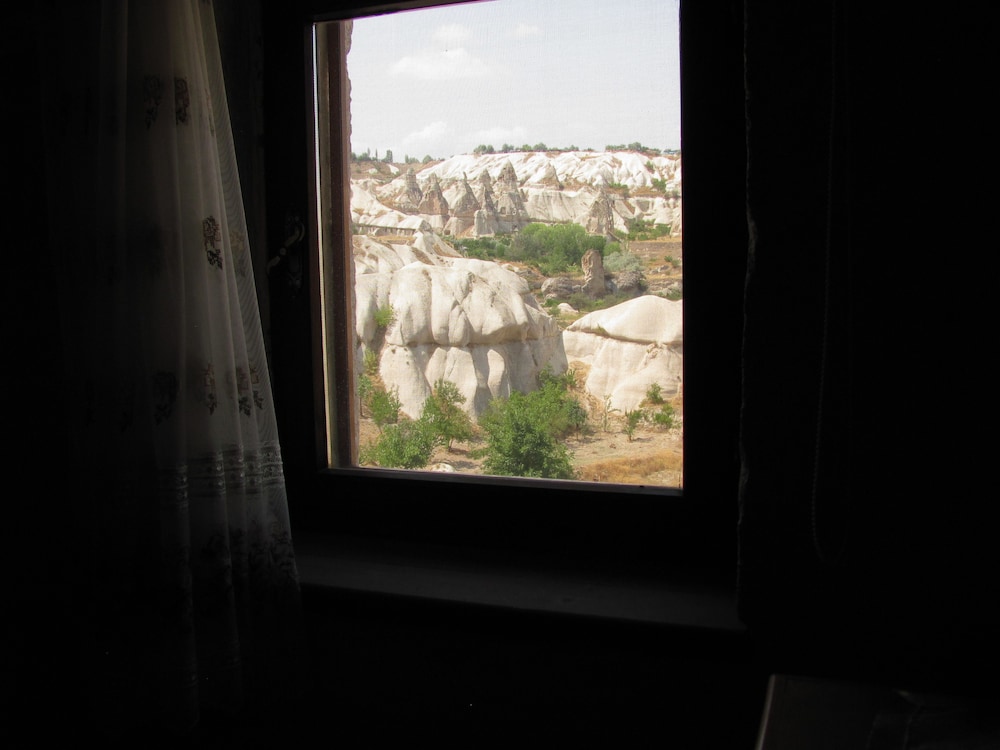 Serenity Cave Suites