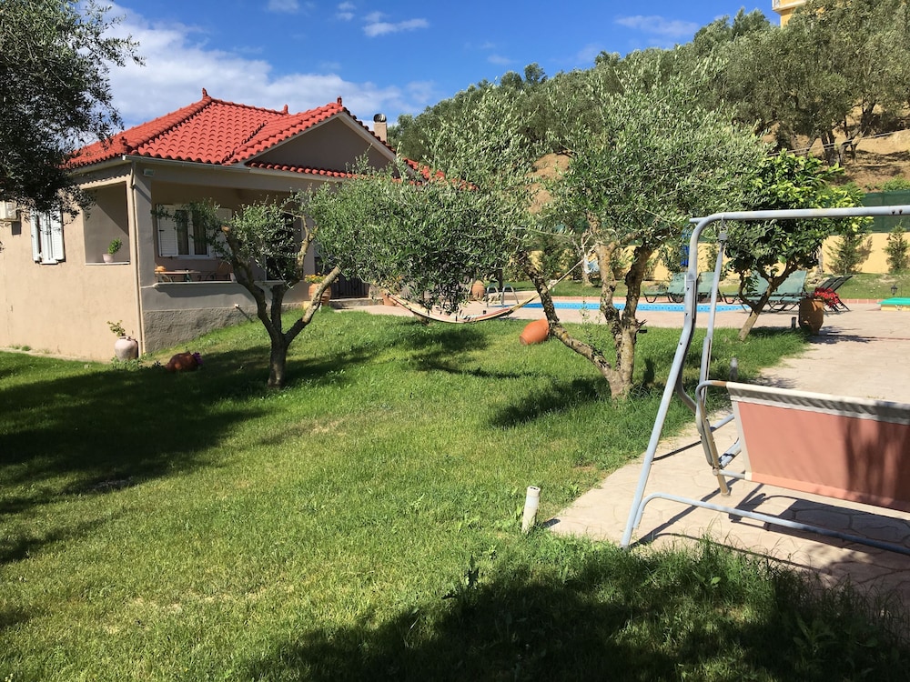 Planos Villa photo 2