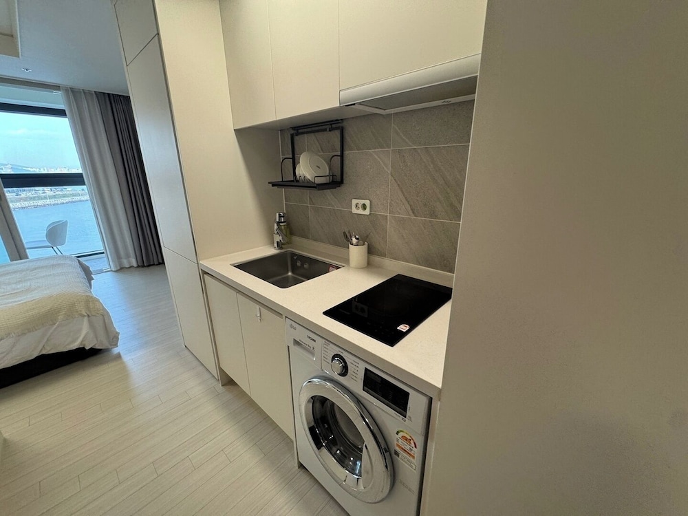 EL STAY Hotel Residence, Busan - 10